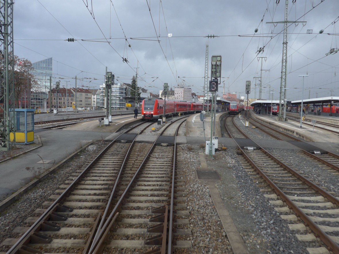 Auch bei solchen parallel nebeneinander laufenden Gleisen müssen verlässliche Daten geliefert werden können, wo genau der Zug sich befindet