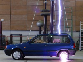 Blitzerzeugung, Faraday’scher Käfig