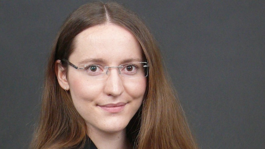 Bewerbungsbild_Bianca_angepasst